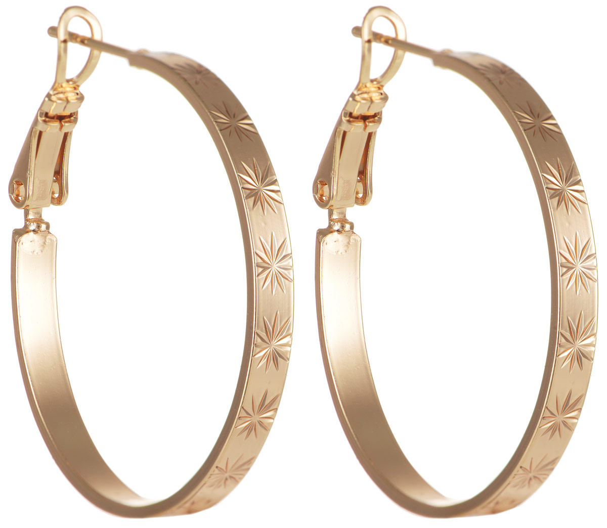 Серьги Taya, цвет: золотистый. T-B-11651T-B-11651-EARR-GOLD Серьги Taya, цвет: золотистый. T-B-11651T-B-11651-EARR-GOLDОригинальные серьги Taya, выполненные из бижутерного сплава. Серьги выполнены из металла в виде колец. Застегиваются на надежную застежку в виде булавки, что обеспечивает надежное удержание серьги. Такие серьги позволят вам с легкостью воплотить самую смелую фантазию и создать собственный, неповторимый образ.