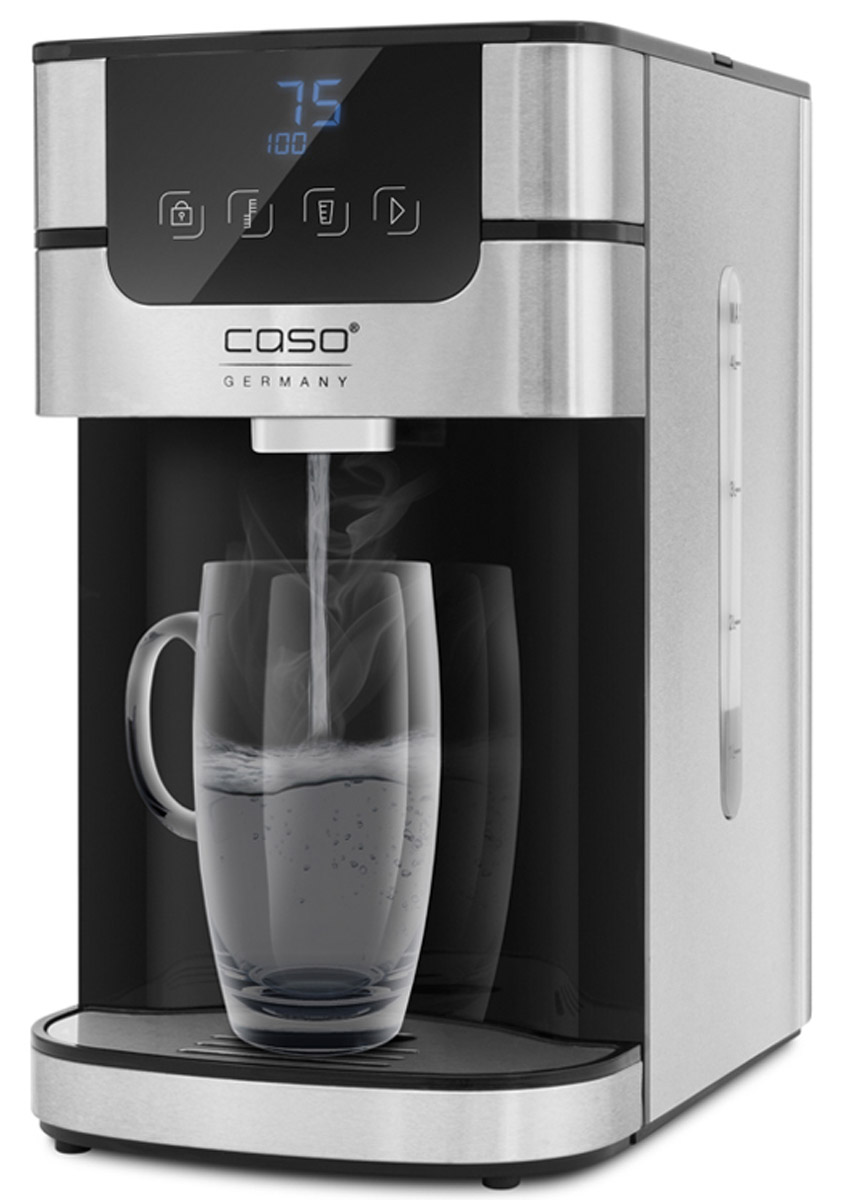 CASO HD 1000 диспенсер горячей водыHD 1000 CASO HD 1000 диспенсер горячей водыHD 1000CASO HD 1000 - подогреет вам воду в считанные секунды. Вода перед попаданием в основную емкость для нагрева проходит через фильтр очистки, который удаляет из нее соединения кальциевых солей. Индикатор уровня воды дает возможность пользователю постоянно контролировать ее объем, а функция блокировки предотвратит нежелательное включение, что особенно важно, если в доме есть дети. Корпус прибора представлен двухслойной нержавеющей сталью с матовым покрытием. Регулятор температуры со ступенчатым механизмом, количество температурных режимов — 5 (55, 65, 75, 85, 100 градусов). Пользователю доступна возможность регулирования объема порции (100, 200, 300 мл). Также можно менять высоту подставки, адаптируя ее под емкости разной величины.