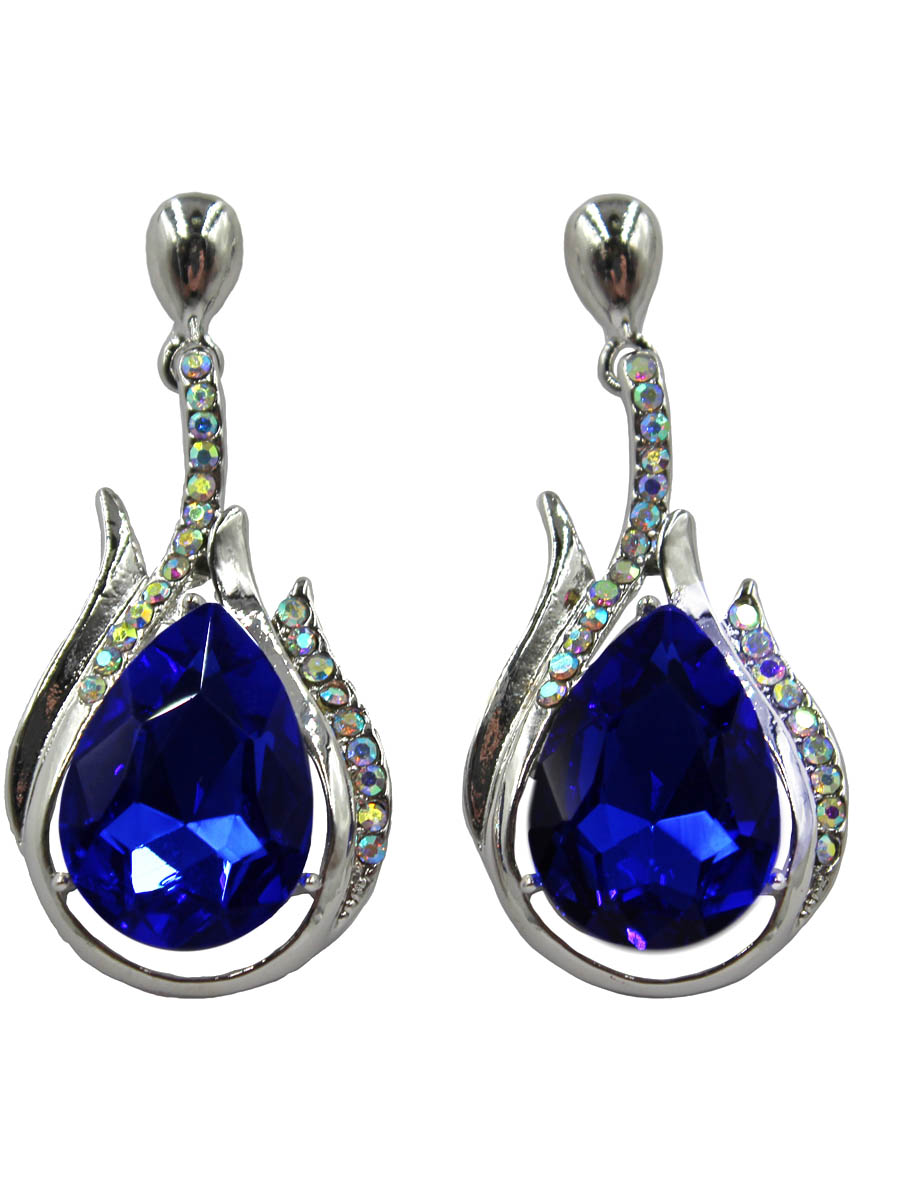 Серьги Taya, цвет: серебристый, темно-синий. T-B-10713-EARR-SL.D.BLUET-B-10713-EARR-SL.D.BLUE Серьги Taya, цвет: серебристый, темно-синий. T-B-10713-EARR-SL.D.BLUET-B-10713-EARR-SL.D.BLUEСерьги-гвоздики с заглушкой металл-пластик изготовлены из гипоаллергенного бижутерного сплава. Серьги с кристаллом в форме капельки, дополнены россыпью из страз.