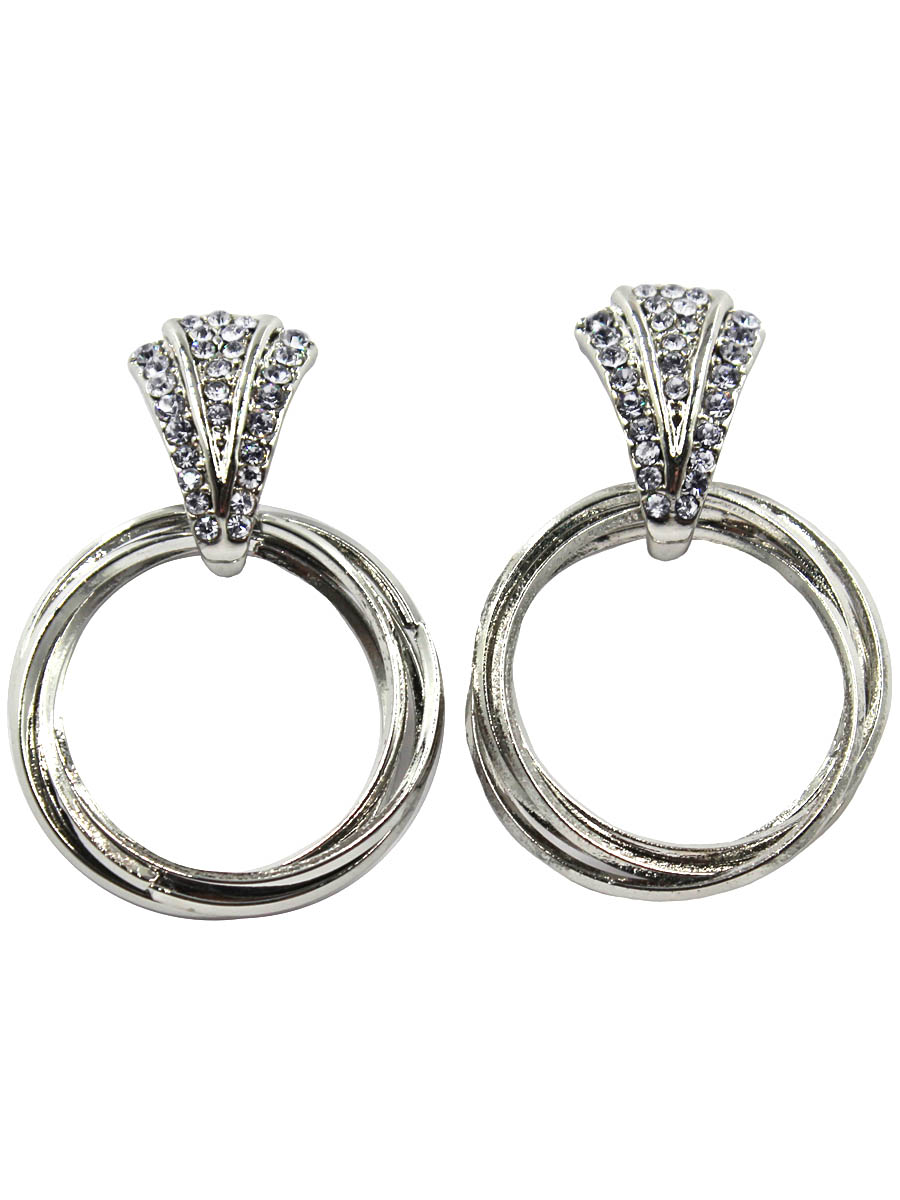 Серьги Taya, цвет: серебристый. T-B-10715-EARR-SILVERT-B-10715-EARR-SILVER Серьги Taya, цвет: серебристый. T-B-10715-EARR-SILVERT-B-10715-EARR-SILVERСерьги-гвоздики с заглушкой металл-пластик. Выпуклая петелька со стразами поддерживает четыре кольца, которые переплетены между собой и свободно перемещаются внутри нее. Размеры: длина серьги 3,6 см, диаметр колец 2,0 см.