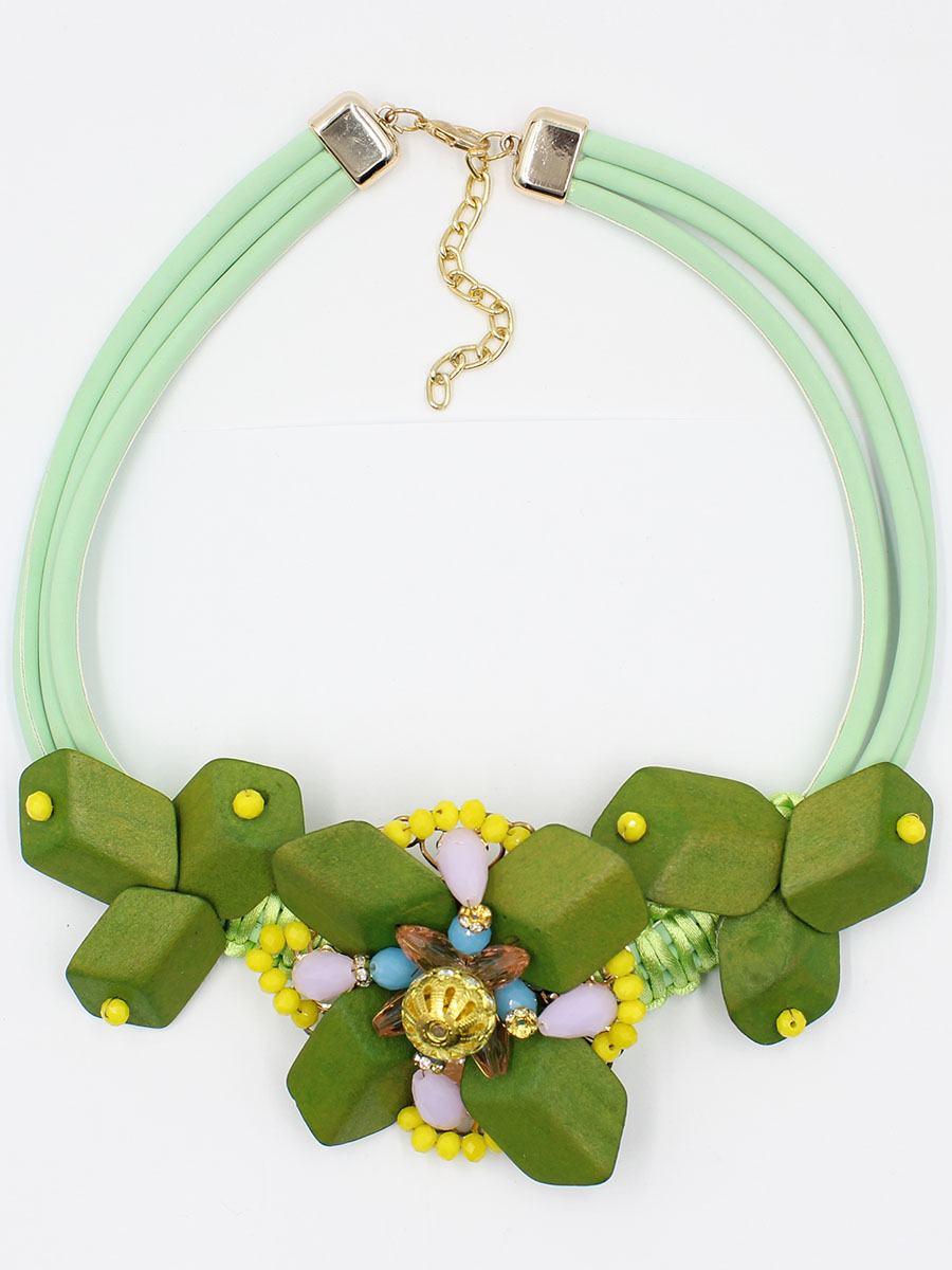 Колье Taya, цвет: светло-зеленый . T-B-12019-NECK-LT.GREENT-B-12019-NECK-LT.GREEN Колье Taya, цвет: светло-зеленый . T-B-12019-NECK-LT.GREENT-B-12019-NECK-LT.GREENКолье настоящий арт-объект из экологически чистых натуральных материалов. Это украшение рассчитано на эмоциональную реакцию женщины, оно нетрационно в исполнении и имеет живые формы. Размеры: длина 50 см + удлинение 7 см, кулон 18,0 х 7,0 см.