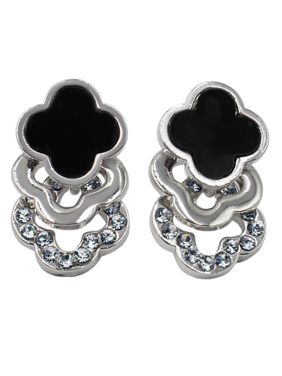 Серьги Taya, цвет: серебристый, черный. T-B-12224-EARR-SL.BLACKT-B-12224-EARR-SL.BLACK Серьги Taya, цвет: серебристый, черный. T-B-12224-EARR-SL.BLACKT-B-12224-EARR-SL.BLACKСерьги-гвоздики с заглушкой металл-пластик. Форма цветка-четырехлистника повторяется трижды: сверху с черной элегантной эмалью, в середине с прорезью внутри, в конце со стразами по периметру. Размеры: длина серег 2,3 см, ширина 1,4 см.