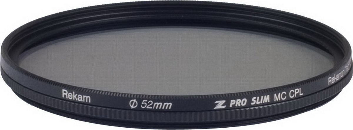 Rekam Z Pro Slim CPL MC CPL 52-SMC16LC поляризационный тонкий фильтр, 52 мм1601002513 Rekam Z Pro Slim CPL MC CPL 52-SMC16LC поляризационный тонкий фильтр, 52 мм1601002513Циркулярные поляризационные фильтры Rekam Z Pro Slim CPL MC применяются для улучшения яркости и контрастности снимков, а так же для уменьшения бликов, и отражений от поверхностей. Особенности серии Z Pro Slim: Ультратонкий профиль; Специальное черное антибликовое покрытие оправы фильтра; Оптическое стекло фильтра покрыто специальным составом в 16 слоев, который снижает потери света при отражении от поверхности фильтра; Водоотталкивающее покрытие.