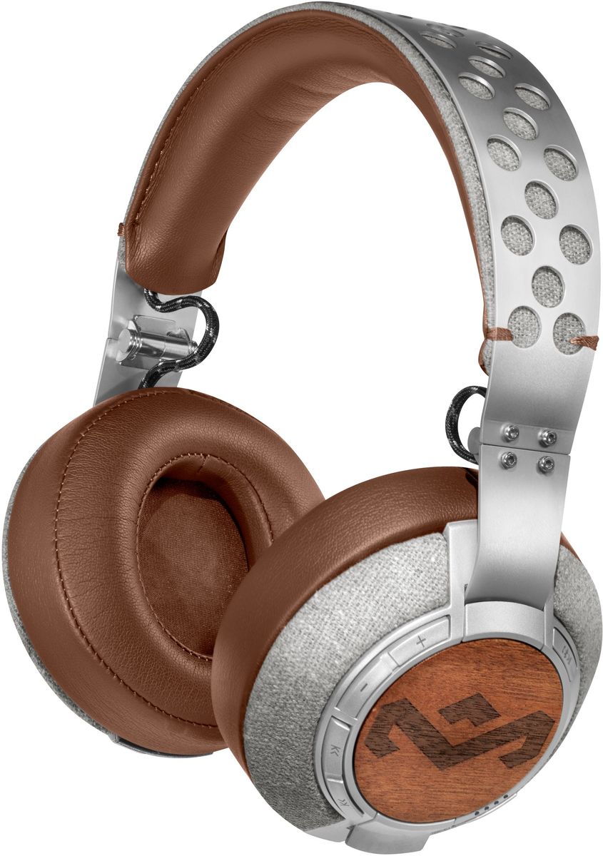 House of Marley Liberate XLBT, Grey наушникиEM-FH041-SDA House of Marley Liberate XLBT, Grey наушникиEM-FH041-SDAПолноразмерные Bluetooth наушники Marley Liberate XLBT объединяют в себе стиль и современные технологии. Используемые Bluetooth Apt-X и AAC-кодеки позволяют идеально передавать музыку с устройств на наушники без потери качества. Мощные 50-мм динамики с подвижной катушкой драйвера, разработанные инженерами House of Marley специально для этой модели, позволяют достичь мощного, энергичного звучания с большой детализацией. Нержавеющая сталь оголовья вместе с мягкими кожаными амбушюрами позволяют слушать музыку в комфорте несколько часов подряд. А при необходимости, складная конструкция и удобный чехол для переноски позволят взять с собой Liberate куда угодно и при этом они не займут много места.