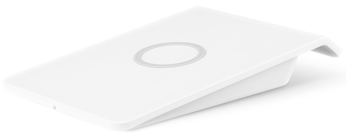 Rombica Neo Q3 беспроводное зарядное устройствоNQ-00030 Rombica Neo Q3 беспроводное зарядное устройствоNQ-00030Беспроводное зарядное устройство Rombica Neo Q3 полностью соответствует спецификации Qi, что гарантирует вам стабильную и безопасную зарядку смартфонов, поддерживающих эту технологию (Qi). Оригинальное и стильное устройство выполнено в корпусе из качественного пластика с резиновой вставкой для лучшего удержания устройства. Рабочая дистанция беспроводной зарядки до 5 мм. Дополнительный USB выход позволяет одновременно заряжать два устройства (USB+Qi).