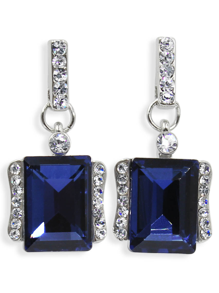 Серьги Taya, цвет: серебристый, темно синий. T-B-12468T-B-12468-EARR-SL.D.BLUE Серьги Taya, цвет: серебристый, темно синий. T-B-12468T-B-12468-EARR-SL.D.BLUEСерьги-гвоздики с заглушкой металл-пластик. Классическая форма с большим алмазным камнем по середине и спокойные тона делают эти серьги идеальными на каждый день.