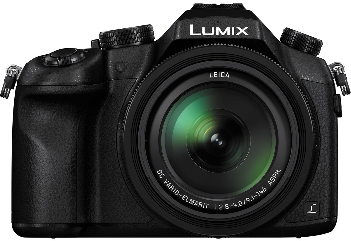 Panasonic Lumix DMC-FZ1000 4K, Black цифровая фотокамераDMC-FZ1000EE Panasonic Lumix DMC-FZ1000 4K, Black цифровая фотокамераDMC-FZ1000EEPanasonic Lumix DMC-FZ1000 4K - флагманская полупрофессиональная фотокамера с потрясающим качеством изображения. Великолепные снимки, сделанные с помощью большого 1-дюймового сенсора, и новый объектив передают бесконечную глубину и солнечное тепло природы. 16-кратный оптический зум этой камеры поможет снять все — от маленьких птичек на ветках деревьев до животных на горизонте. Вы можете фотографировать или снимать видео в сверхвысоком разрешении 4К. Специально разработанный объектив Leica DC VARIO-ELMARIT имеет 5 асферических линз, изготовление которых стало возможным благодаря уникальной технологии отливки асферических линз компании Panasonic. В сочетании с большом сенсором MOS этот объектив позволяет снимать с небольшой глубиной резкости и выразительным эффектом размытия заднего плана С помощью камеры DMC-FZ1000 можно снимать видео с разрешением 4К (OFHD 4К: 3S40 х 2160,25 к/с в формате МР4). При этом вы получаете новые возможности для творчества:...