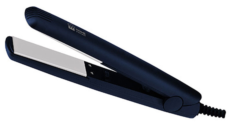 Home Element HE-HB412, Blue выпрямитель для волосHE-HB412 Home Element HE-HB412, Blue выпрямитель для волосHE-HB412Щипцы для выпрямления волос Home Element HE-HB412 с керамическим покрытием пластин, в корпусе из термостойкого пластика. Плоский нагревательный элемент обеспечивает равномерный нагрев пластин. Керамика – экологически чистый природный материал, быстро и равномерно прогревается, не выделяет вредных веществ, обеспечивает бережное отношение к волосам. Ежедневная укладка щипцами с керамическим покрытием пластин не повреждает и не сушит волосы, способствует их здоровому росту и натуральному блеску.