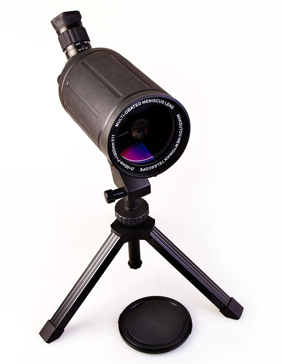 Veber 21165, Black телескоп подзорный21165 Veber 21165, Black телескоп подзорный21165Катадиоптрик Максутова-Кассегрена (зеркально-линзовый), диаметр объектива - 90 мм, фокусное расстояние - 1000 мм, настольная азимутальная монтировка. ОПИСАНИЕ Зеркально-линзовая конструкция, построенная по классической схеме Максутова- Кассегрена. Эта зрительная труба и светосильная (диаметр 90 мм, она собирает на 65% света больше, чем аналогичные с диаметром 70 мм) и удивительно компактная (ее длина всего 300 мм). Влагозащищенное исполнение. Металлический прямой корпус покрыт толстой нескользящей резиной. Изображение четкое, резкое без окрашенности по краям. При зуммировании, для сохранения резкости, требуется легкая подфокусировка — совершенно необременительная для наблюдателя. Очень удобная система фокусировки. Барабанчик (расположен справа от окуляра), имеет два положения: 1- Выдвинут (для точной фокусировки на выбранный объект), 2- Задвинут (для быстрой фокусировки на выбранный объект), 3- Промежуточное положение (с трещоткой) — фокусировка исключена для...