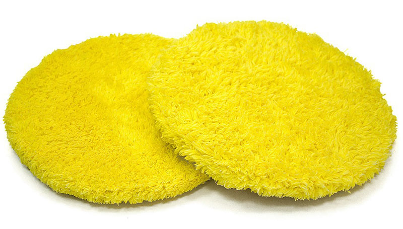 Hobot 198, Yellow чистящие салфетки, 12 штHB198A01 Hobot 198, Yellow чистящие салфетки, 12 штHB198A01Комплект из 12-ти сменных салфеток для робота мойщика окон Hobot 198. Салфетки многоразовые и могут быть постираны как ручной, так и машинной стиркой. Благодаря высокому качеству материала они отлично удаляют все загрязнения и собирают с поверхности пыль, не оставляя царапин. Салфетки состоят из миллиона мягких микроволокон, которые в процессе уборки трутся друг о друга, вырабатывая статический заряд. С помощью этого заряда вся пыль собирается на салфетках, а не растягивается по поверхности. Установленные на робот мойщик Hobot 198, эти салфетки доводят до блеска любые поверхности: стеклянные, зеркальные, кафель и даже плитку. Не оставляют разводов, легко стираются и быстро сушатся.
