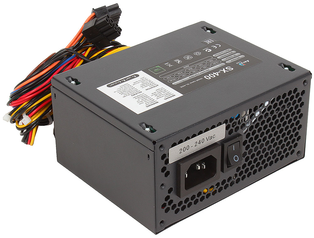 Aerocool SX-400W блок питания для компьютера4713105953220 Aerocool SX-400W блок питания для компьютера4713105953220Блок питания Aerocool SX-400W сочетает в себе классический корпус чёрного цвета и высококачественные компоненты, которые обеспечивают высокую производительность и совместимость. БП полностью защищён от перегрузки по мощности и по напряжению, от низкого напряжения, от короткого замыкания в сети и от перегрева. Для комфортной работы блок укомплектован 80 миллиметровым тихим вентилятором.