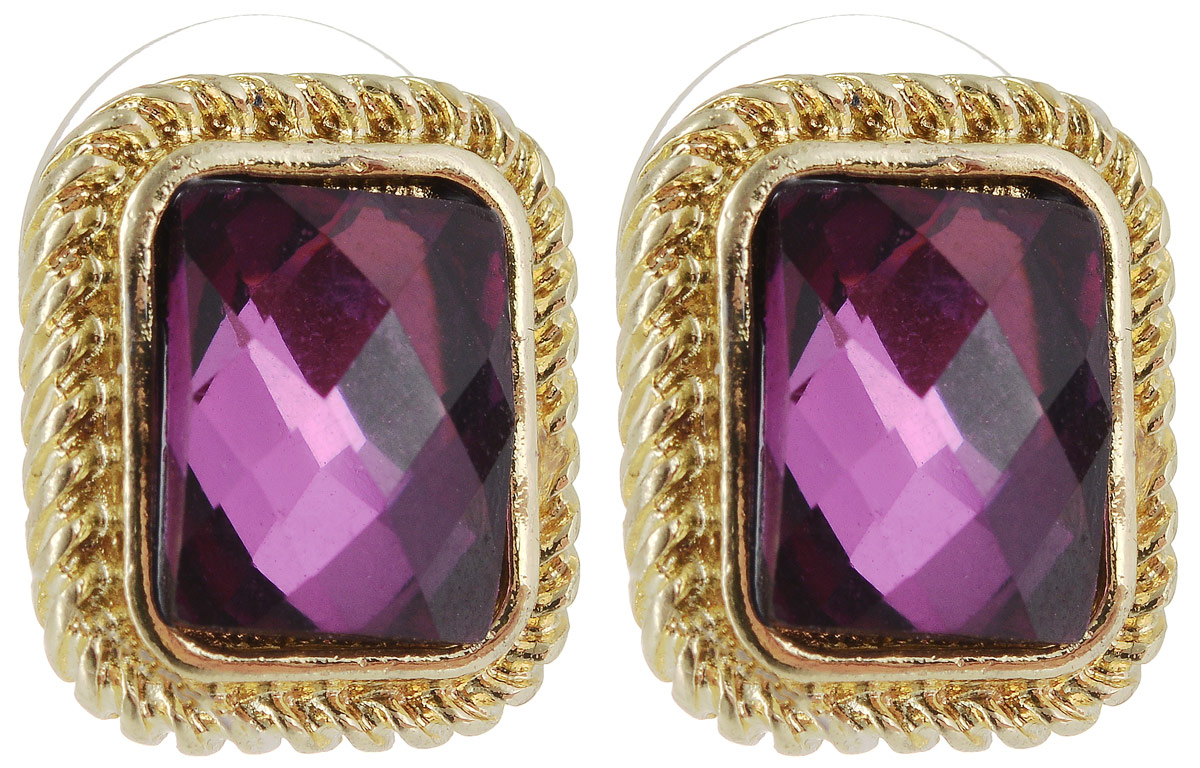 Серьги Taya, цвет: золотистый, аметист. T-B-5459T-B-5459-EARR-GL.AMETHYST Серьги Taya, цвет: золотистый, аметист. T-B-5459T-B-5459-EARR-GL.AMETHYSTСерьги-гвоздики Taya застегиваются на заглушку из металла-пластика. В золотой рамке расположен чудесный фиолетовый кристалл мозаичной огранки. Серьги удобные, цвет нежный и интеллигентный.