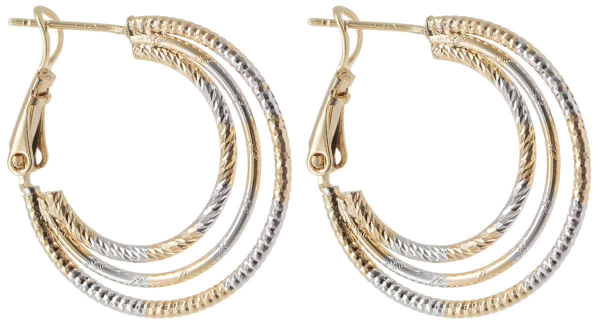 Серьги Taya, цвет: золотистый. T-B-11987T-B-11987-EARR-GOLD Серьги Taya, цвет: золотистый. T-B-11987T-B-11987-EARR-GOLDМодные позолоченные серьги с английской застежкой омега оформлены элегантной алмазной гравировкой. Выполнены из соединения трех разных по размеру колец.