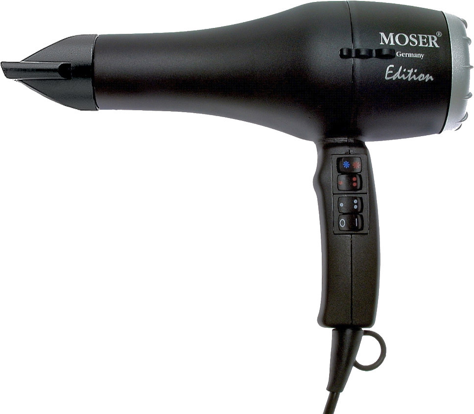 Moser Edition Pro, Black фен профессиональный4331-0050 Moser Edition Pro, Black фен профессиональный4331-0050Профессиональный фен Moser Edition Pro - это фен для сушки, укладки и стайлинга волос. Данная модель не просто выделяется своим дизайном и высокой мощностью, но также оснащена специальной системой шумоподавления. Кроме того, фильтр фена, сделанный из нержавеющей стали, легко и удобно снимается при необходимости очистки. Материалом данной модели послужил прочный пластик, о чем говорит достаточно небольшой вес прибора. Для удобства хранения на кабеле присутствует петля для того, чтобы вы могли повесить фен там, где он всегда будет под рукой по необходимости, и не будет занимать лишнего места.