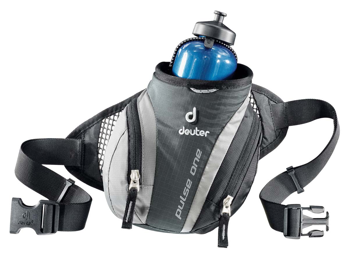 Сумка поясная Deuter Pulse One, цвет: темно-серый, черный93V-52006 Сумка поясная Deuter Pulse One, цвет: темно-серый, черный93V-52006Сумка поясная Deuter Pulse One легкая и удобная. Во время лыжных прогулок, кросса по пересеченной местности, пешей прогулки или легкой утренней пробежки, вес поклажи должен быть минимизирован. Но в любом случае, вам, просто необходима сумка, куда можно убрать фляжку для питья, ключи, мобильный телефон и немного денег. Стильная и легкая сумка Pulse One гарантируют размещение всего, что требуется. Особенности: Отражатели ЗМ;Сетчатые крылья для хорошего прилегания;Два кармана на молнии;Регулируемый поясной ремень;Гнездо для фляги;Крючок для ключей;Петля для крепления ночного габаритного фонарика.Объем 0,5 л.Вес 140 г.Размеры 14 х 19 х 9 см.