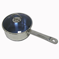 Сотейник Atlantis Blue Sky с крышкой, 1,4 л12BS33016-SU Сотейник Atlantis Blue Sky с крышкой, 1,4 л12BS33016-SUСотейник Mayer & Boch изготовлен из высококачественной нержавеющей стали. Комбинация зеркальной и матовой полировки придает посуде безупречный внешний вид. Гладкая, идеально ровная поверхность легко очищается. Сотейник предназначен для здорового и экологического приготовления пищи. Удобная ручка имеет матовое покрытие и отверстие для подвешивания на крючок. Внутренние стенки имеют отметки литража. Крышка выполнена из термостойкого стекла, снабжена металлическим ободом и отверстием для выпуска пара. Сотейник можно использовать на всех типах плит, включая индукционные. Можно мыть в посудомоечной посуде. Диаметр (по верхнему краю): 16 см. Высота стенки: 15 см. Длина ручки: 17 см.