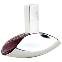 Calvin Klein Парфюмированная вода Euphoria, 50 мл65602303000 Calvin Klein Парфюмированная вода Euphoria, 50 мл65602303000Аромат Euphoria для женщин - таинственный и привлекательный, как темные экзотические цветы. Этот роскошный, восточно-цветочный парфюм вышел в свет в 2005 году. Euphoria от Calvin Klein приглашает женщин насладиться радостями жизни. Очаровательный и яркий шлейф аромата Euphoria Calvin Klein создает вокруг своей обладательницы ауру соблазна, флирта и призыва. Характеристика: согревающий, экзотический, волнующий, манящий, чувственный, решительный, соблазнительный. Подходит для вечернего использования в холодное время года. Верхняя нота: Гранат. Средняя нота: Лотос, Орхидея. Шлейф: Амбра, Фиалка, Мускус. Аромат Euphoria - Чёрная орхидея, цветы магнолии делают аромат особенным. Дневной и вечерний аромат.