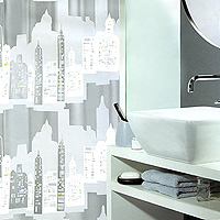 Штора Skyline silver, 180 х 200 смUP210DF Штора Skyline silver, 180 х 200 смUP210DFШтора для ванной комнаты Skyline silver с изображением города изготовлена из пластика. В верхней кромке шторы сделаны отверстия для колец. Штору можно стирать только руками. Шторы от компанииSpirella отличает яркий, красочный дизайн рисунков и высокое качество (гарантия на изделие 3 года). Сделайте вашу ванную комнату еще красивее! Характеристики: Материал: пластик. Размер шторы: 180 см х 200 см. Производитель: Швейцария. Артикул: 1011572.