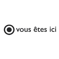 Стикер Paristic Vous etes ici, 11 х 16 см300194_сиреневый Стикер Paristic Vous etes ici, 11 х 16 см300194_сиреневыйДобавьте оригинальность вашему интерьеру с помощью необычного стикера Vous etes ici. Надпись черного цвета на стикере на французском языке Vous etes ici - Вы находитесь здесь. Этот стикер внесет оттенок юмора в декор вашего интерьера. Необыкновенный всплеск эмоций в дизайнерском решении создаст утонченную и изысканную атмосферу не только спальни, гостиной или детской комнаты, но и даже офиса. Стикер выполнен из матового винила - тонкого эластичного материала, который хорошо прилегает к любым гладким и чистым поверхностям, легко моется и держится до семи лет, не оставляя следов. Сегодня виниловые наклейки пользуются большой популярностью среди декораторов по всему миру, а на российском рынке товаров для декорирования интерьеров - являются новинкой. Paristic - это стикеры высокого качества. Художественно выполненные стикеры, создающие эффект обмана зрения, дают необычную возможность использовать в своем интерьере элементы городского пейзажа....
