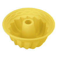 Форма для выпечки кекса Tescoma Delicia Silicone, круглая, цвет: желтый, диаметр 24 см629224 Форма для выпечки кекса Tescoma Delicia Silicone, круглая, цвет: желтый, диаметр 24 см629224Круглая форма Tescoma Delicia Silicone будет отличным выбором для всех любителей выпечки. Благодаря тому, что форма изготовлена из силикона, готовую выпечку вынимать легко и просто. Стенки формы оснащены рельефной поверхностью. Форма прекрасно подходит для выпечки кексов. С такой формой вы всегда сможете порадовать своих близких оригинальной выпечкой. Материал изделия устойчив к фруктовым кислотам, может быть использован в духовках, микроволновых печах, холодильниках и морозильных камерах (выдерживает температуру от -40°C до 230°C). Антипригарные свойства материала позволяют готовить без использования масла. Можно мыть и сушить в посудомоечной машине. При работе с формой используйте кухонный инструмент из силикона - кисти, лопатки, скребки. Не ставьте форму на электрическую конфорку. Не разрезайте выпечку прямо в форме.