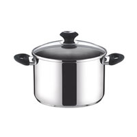 Кастрюля Tescoma с крышкой, 3 л. 728018728018 Кастрюля Tescoma с крышкой, 3 л. 728018728018Кастрюля Tescoma изготовлена из высококачественной нержавеющей стали 18/10. Снабжена толстым многослойным дном, что значительно снижает вероятность пригорания пищи. Крышка кастрюли изготовлена из стекла и нержавеющей стали, с отверстием для пара. Пригодна для газовых, электрических, стеклокерамических, индукционных плит. Это идеальный подарок для современных хозяек, которые следят за своим здоровьем и здоровьем своей семьи. Эргономичный дизайн и функциональность позволят вам наслаждаться процессом приготовления любимых, полезных для здоровья блюд. Характеристики: Материал: нержавеющая сталь, стекло, пластик. Объем: 3 л. Диаметр: 18 см. Производитель: Чехия. Артикул: 728018.