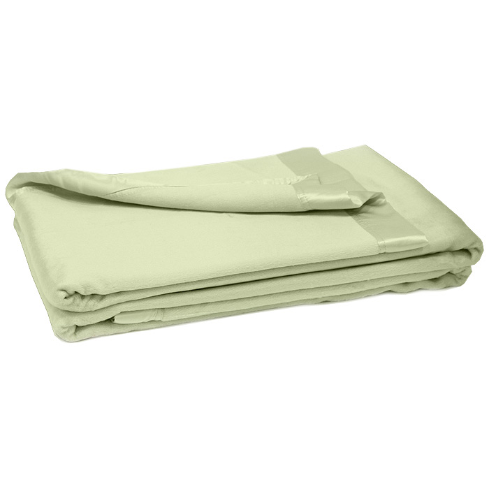 Плед Bamboo, цвет оливковый, 170 см х 205 см123401725-19b Плед Bamboo, цвет оливковый, 170 см х 205 см123401725-19bПлед Bamboo обладает уникальными свойствами. Бамбуковое волокно экологически чистое, не вызовет аллергии, поэтому такой плед идеально подходит людям, страдающим аллергией на шерсть. Плед Bamboo необычайно мягкий и легкий. Благодаря пористой структуре волокно бамбука мгновенно поглощает влагу, выделяемую телом, регулируя теплообмен. Ткань из волокна бамбука износостойкая, поэтому плед Bamboo будет годами радовать вас ярким цветом и шелковистой текстурой. Характеристики: Материал: 70% бамбук, 30% вискоза. Цвет: оливковый. Размер: 170 см х 205 см. Размер упаковки: 50 см х 38 см х 7 см. Производитель: Китай. Артикул: 123401725-19b.