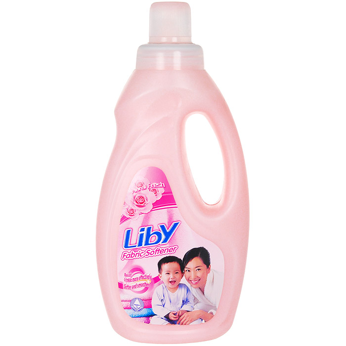 Кондиционер для белья Liby, 1 л770018 Кондиционер для белья Liby, 1 л770018Кондиционер Liby Fabric Softener подходит для одежды из хлопка, льна, синтетических волокон и смешанных материалов. Средство глубоко проникает в ткань, защищая ее, делает вещи мягкими и гладкими. Кондиционер предотвращает изнашивание и растягивание одежды. Она меньше электризуется и легче гладится: эффективный антистатик, входящий в состав кондиционера, предохраняет вещи от впитывания грязи, а ароматическая смесь устраняет неприятные запахи. Кондиционер для белья Liby Fabric Softener обладает приятным ароматом, который сохраняется на долгое время. Средство подходит как для ручной, так и для машинной стирки. Характеристики: Объем: 1 л. Производитель: Китай. Товар сертифицирован.