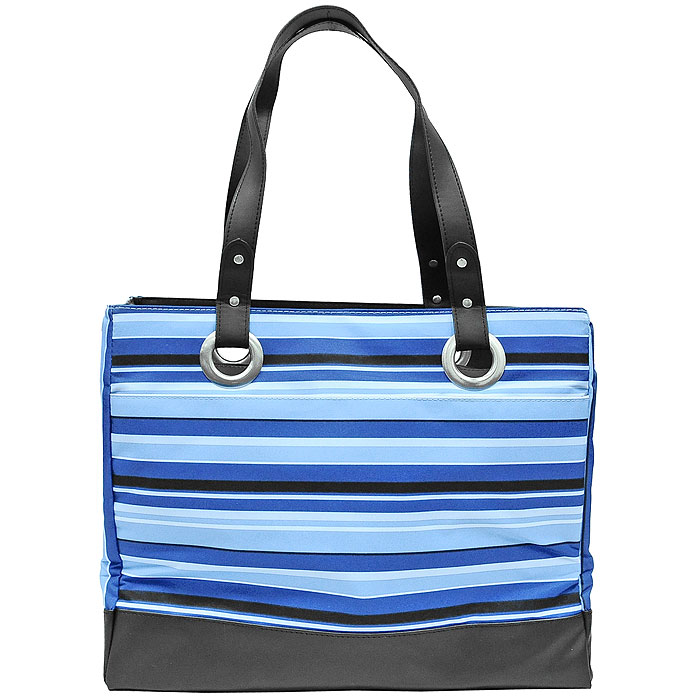 Сумка-термос Raya Stripe, цвет: черный, синий, голубой, 20 л421036 Сумка-термос Raya Stripe, цвет: черный, синий, голубой, 20 л421036Невероятно легкая, прочная и компактная сумка-термос Raya Stripe предназначена для транспортировки и хранения продуктов питания (напитки, овощи, фрукты, мясные и рыбные продукты, готовая кулинария, выпечка и т.д.), косметических средств, температурочуствительных препаратов, аксессуаров по уходу за детьми и детского питания, предметов электронной техники в режимах тепло (до + 50°С) или холод (до - 20°С). Сумка-термос изготовлена с использованием передовой технологии многослойной изоляции Iso Tec Insulation из износостойких материалов, устойчивых к UV-излучению, безопасных в контакте с пищей и простых в уходе. Она состоит из одного изотермического отделения, плотно закрывающегося на застежку-молнию, и на внешней стороне имеет дополнительный открытый карман для мелочей. Сумка оформлена рисунком в сине-голубую полоску и оснащена двумя ручками для удобной переноски. Длительность работы сумки зависит от температуры окружающей среды, а также степени охлаждения или...