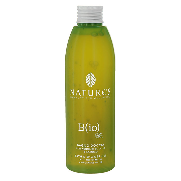 Natures Гель для душа Bio, 200 мл60180701 Natures Гель для душа Bio, 200 мл60180701Гель для душа Natures Bio идеально подходит для чувствительной кожи. Особенно мягкая пена очищает, питает и увлажняет, оставляя кожу обновленной, сияющей с приятным ароматом, готовой к дальнейшему уходу. Активный ингредиент для всей линии ухода БИО: Однокомпонентная вода Бессмертника, полученная из золотисто-желтых цветов Бессмертника (Helichrysum), который произрастает в заповедных районах, обладает успокаивающим и защитным свойствами. Используется для предупреждения преждевременного старения кожи и придает ей ощущение обновленности. Специальные активные ингредиенты в продукте: Апельсиновая вода - энергия и жизненная сила. Экстракт Ромашки - успокаивает и смягчает. Натрия фитат - увлажняет, обеспечивает упругость и эластичность. Продукт органического земледелия. Имеет ЭКО Сертификат (ECOCERT).