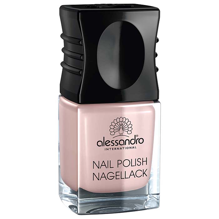 Alessandro Лак для ногтей Nagellack. Клубничное молоко, 10 мл0003934 Alessandro Лак для ногтей Nagellack. Клубничное молоко, 10 мл0003934Бриллиантовый блеск лаков для ногтей с экстрактом шелка и микрочастицамибриллиантов -настоящее наслаждение для ваших ногтей!Лак для ногтей Alessandro - настоящая концентрация роскоши. Его легко наносить, он исключительно хорошо держится даже после одного нанесения и долго не теряет блеска. Уникальная формула позволяет лаку держаться на ногтях в течение долгого времени. Лак укрепляет структуру ногтя и не вызывает его расслоение. Лак для ногтей Alessandro не содержат формальдегида, а значит, не оказывает вредного воздействия - наоборот, он предотвращают пожелтение ногтей. Характеристики:Объем: 10 мл. Цвет: клубничное молоко (Nude Elegance). Артикул: 77-108. Производитель: Германия. Товар сертифицирован.