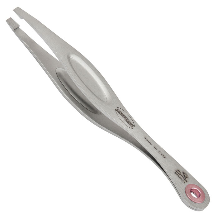 Premax Пинцет для бровей. 250-1819it250-1819RIS Premax Пинцет для бровей. 250-1819it250-1819RISПинцет Premax с прямыми кончиками изготовлен из высококачественной стали с использованием современных легирующих добавок и предназначен для применения в области профессиональной косметологии. Благодаря эргономичному дизайну пинцет удобно и естественно располагается в руке. Пинцет надолго остается острым и упругим, обеспечивая наилучший уход. Характеристики: Материал: металл. Длина пинцета: 9,7 см. Производитель: Италия. Артикул: it250-1819RIS. Товар сертифицирован.