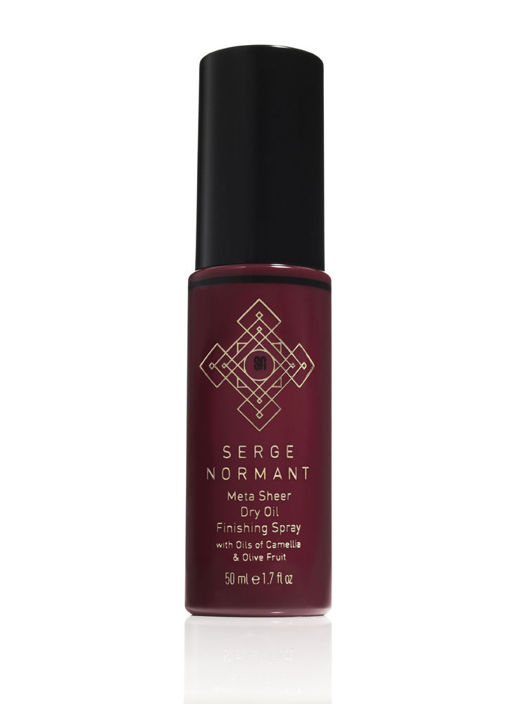 Serge Normant Сухое масло-спрей для волос Meta Sheer Dry Oil, 50 мл1396418161 Serge Normant Сухое масло-спрей для волос Meta Sheer Dry Oil, 50 мл1396418161Сухое масло-спрей для волос Meta Sheer Dry Oil придает естественный блеск и здоровое сияние, служит завершающим штрихом в создании прически. Натуральные масла камелии и оливы создают текстуру, не утяжеляя волосы. Специальная формула способствует мгновенному высыханию наносимых частиц, не загрязняя волосы.