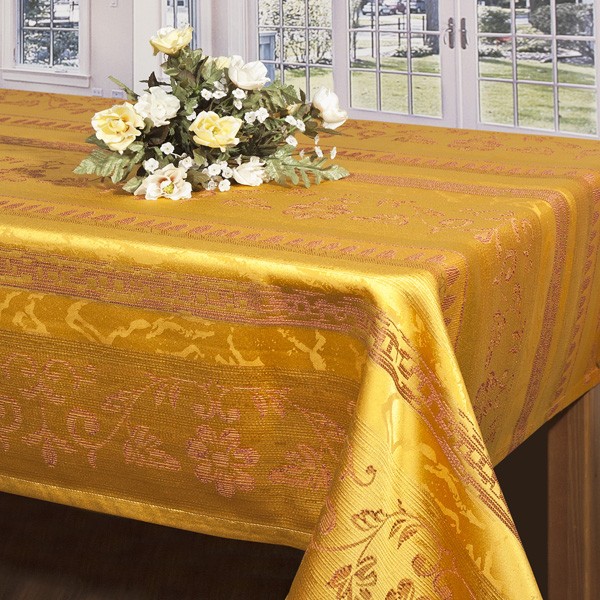 Скатерть Schaefer, прямоугольная, цвет: золотистый, 130 x 170 см06397-429 Скатерть Schaefer, прямоугольная, цвет: золотистый, 130 x 170 см06397-429Прямоугольная скатерть Schaefer выполнена из сочетания полиэстера и хлопка золотистого цвета с печатным рисунком в виде изысканных цветов. Использование такой скатерти сделает застолье более торжественным, поднимет настроение гостей и приятно удивит их вашим изысканным вкусом. Также вы можете использовать эту скатерть для повседневной трапезы, превратив каждый прием пищи в волшебный праздник и веселье. Характеристики: Материал: 100% полиэстер. Размер скатерти: 130 см х 170 см. Цвет: золотистый. Немецкая компания Schaefer создана в 1921 году. На протяжении всего времени существования она создает уникальные коллекции домашнего текстиля для гостиных, спален, кухонь и ванных комнат. Дизайнерские идеи немецких художников компании Schaefer воплощаются в текстильных изделиях, которые сделают ваш дом красивее и уютнее и не останутся незамеченными вашими гостями. Дарите себе и близким красоту каждый день! УВАЖАЕМЫЕ КЛИЕНТЫ! ...