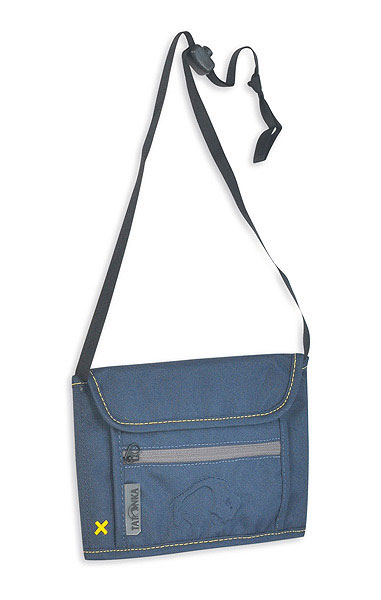 Кошелек Tatonka Travel Wallet, цвет: синий. 2915.0047053_14_бордовый Кошелек Tatonka Travel Wallet, цвет: синий. 2915.0047053_14_бордовыйПрактичный кошелек для путешествий.Кошелек на липучке с множеством отделений и ремешком, чтобы носить на шее. Особенности:Ремешок.Отделение на молнии.Отделение для мелочи.Прозрачное отделение.Петля для крепления на пояс.Материал: 450 HD Polyoxford.