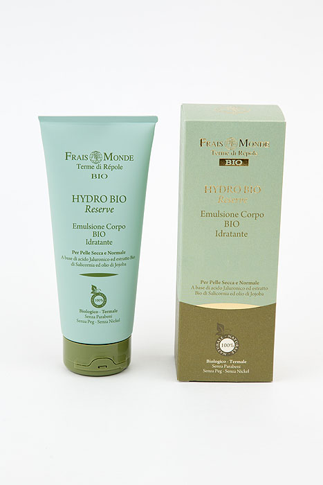 Frais Monde Эмульсия для тела Hydro Bio, увлажняющая, для сухой и нормальной кожи, 200 млBFM049 Frais Monde Эмульсия для тела Hydro Bio, увлажняющая, для сухой и нормальной кожи, 200 млBFM049Нежная эмульсия для тела Frais Monde Hydro Bio глубоко увлажняет кожу, восстанавливая гидро-липидный баланс. Комплекс активных компонентов придает коже мягкость, шелковистость и упругость. Активные ингредиенты: -Гиалуроновая кислота удерживает воду в клетках. -Экстракт органического солероса снижает потери воды, стимулируя воспроизводство естественных увлажняющих агентов. Способ применения: утром и вечером нанести на чистое тело круговыми массажными движениями до полного впитывания. Товар сертифицирован.