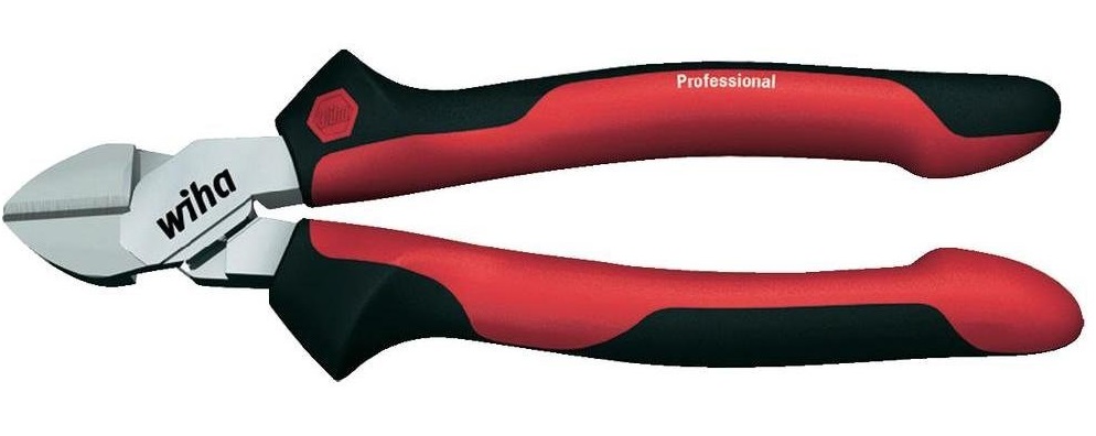 Бокорезы силовые Professional 180 мм Wiha 2675026750 Бокорезы силовые Professional 180 мм Wiha 2675026750Полукруглые бокорезы Wiha Professional применяются для мягкой проволоки и для сильнейших нагрузок струнной проволоки в пианино. Износостойкий наложенный шарнир с выдерживающим высокую нагрузку заклепочным соединением. Wiha DynamicJoint обеспечивает оптимальную передачу усилия от руки на режущие кромки. Чистое отрезание с экономией сил благодаря специально отфрезерованной режущей кромке. Долговечные режущие кромки благодаря дополнительной индукционной закалке до твердости 64 HRC. Диаметр перекусываемой среднетвердой проволоки (750-800 Н/мм2): 3,8 мм. Диаметр перекусываемой твердой проволоки (1600-1800 Н/мм2): 2,7 мм. Диаметр перекусываемой закаленной пружинной стали (2200-2300 Н/мм2): 2,3 мм.