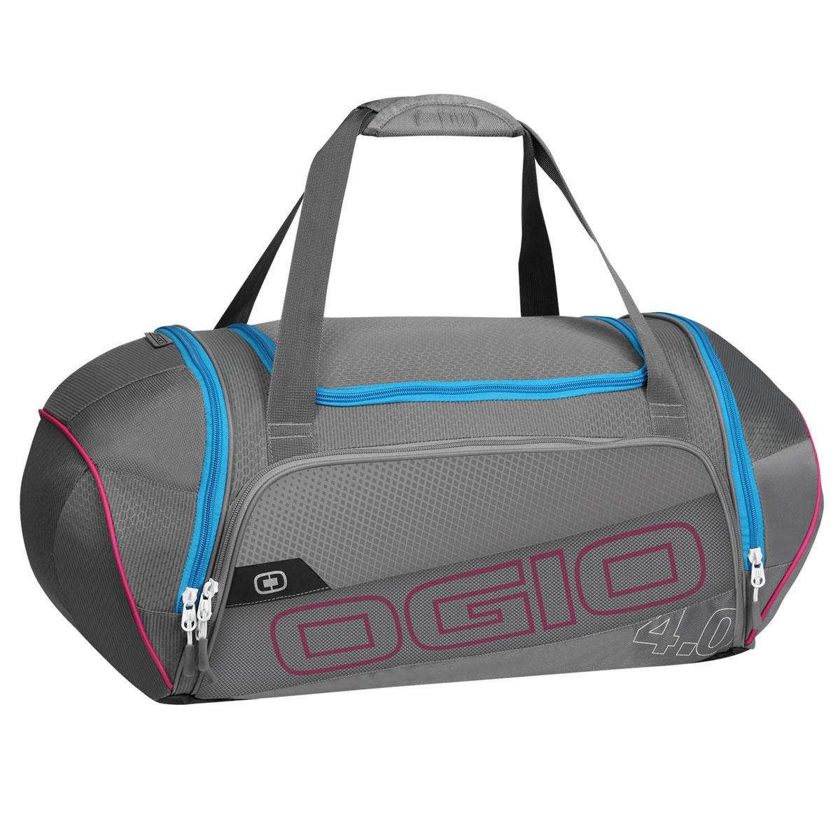 Сумка OGIO Endurance 4.0, цвет: серый, голубой. 112037.376112037.376 Сумка OGIO Endurance 4.0, цвет: серый, голубой. 112037.376112037.376Сумка Ogio Endurance 4.0 имеет надежную и легкую конструкцию, обладающую высокой устойчивостью к растяжению. Особенности: Складывающаяся система наплечных ремней. Хорошо вентилируемое сетчатое отделение для обуви. Износостойкое и устойчивое к истиранию брезентовое основание. Особое отделение для продуктов питания. Легкая, износоустойчивая и прочная на разрыв ткань. Вместительное основное отделение. Боковой карман с двусторонней застежкой на молнии. Устойчивая к поту, мягкая литая ручка для переноски. Передний карман на молнии для хранения аксессуаров. Большой карман для бутылки с водой. Яркая подкладка. Объем: 47 л. Материал: кареточная ткань 420D, кареточная ткань.