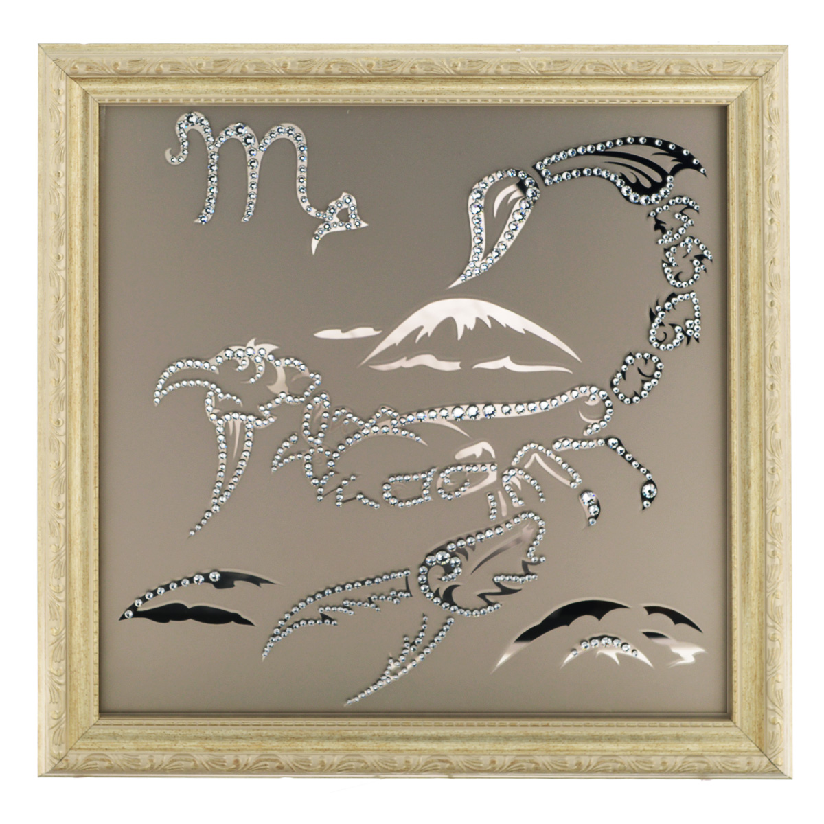 Картина с кристаллами Swarovski Знак зодиака. Скорпион, 35 х 35 см1127 Картина с кристаллами Swarovski Знак зодиака. Скорпион, 35 х 35 см1127Изящная картина в багетной раме, инкрустирована кристаллами Swarovski в виде знака зодиака - Скорпион на матовом стекле золотистого цвета. Кристаллы Swarovski отличаются четкой и ровной огранкой, ярким блеском и чистотой цвета. С обратной стороны имеется металлическая проволока для размещения картины на стене. Картина с кристаллами Swarovski Знак зодиака. Скорпион элегантно украсит интерьер дома или офиса, а также станет прекрасным подарком, который обязательно понравится получателю. Блеск кристаллов в интерьере, что может быть сказочнее и удивительнее. Картина упакована в подарочную картонную коробку синего цвета и комплектуется сертификатом соответствия Swarovski.