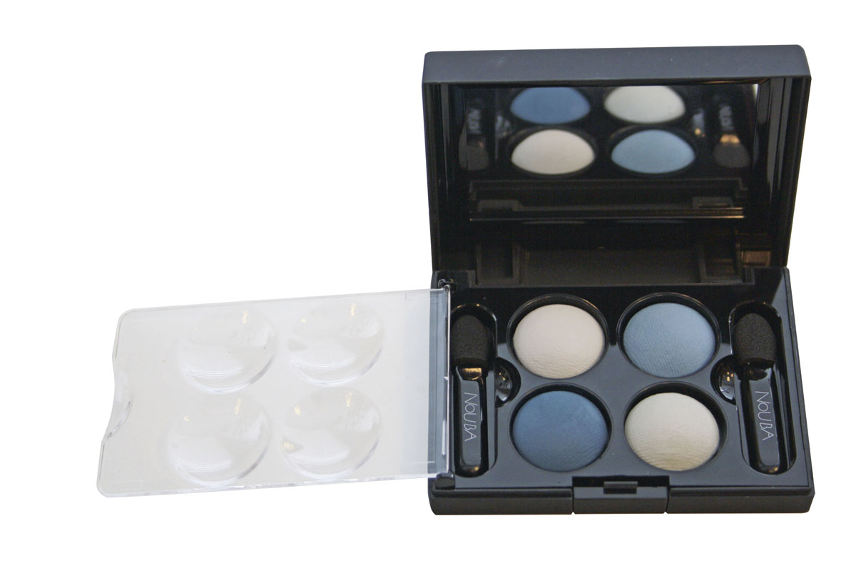 NoUBA Тени для век Quattro Eyeshadow Mat, запеченные, 4 цвета, тон №645, 2,4г31045 NoUBA Тени для век Quattro Eyeshadow Mat, запеченные, 4 цвета, тон №645, 2,4г31045Мягкая бархатистая текстура дает тончайшее покрытие, обеспечивая при этом насыщенный цвет. Особые минеральные пигменты в составе создают оптический anti-wrinkle effect, т.е. визуально минимизируют морщинки, придавая взгляду открытость, четкость и выразительность. Эти соблазнительные оттенки создают взгляд, полный чувственности и элегантности. Для получения более глубокого и более совершенного цвета и его сохранения на длительное время, используйте для нанесения на веки увлажненную кисточку для теней. Товар сертифицирован.