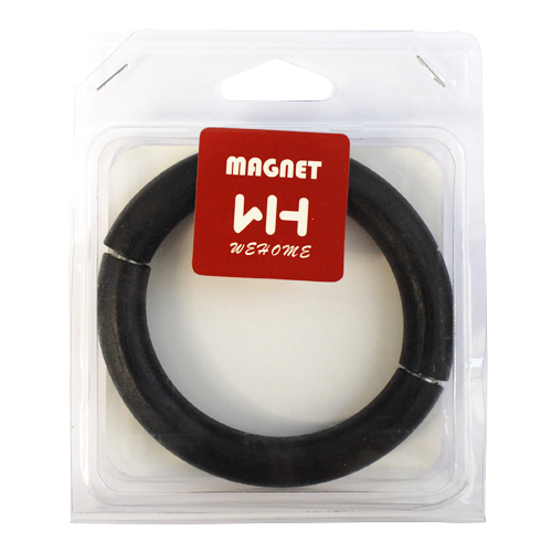Подхват для штор Wehome, на магнитах, цвет: черный7709559_black Подхват для штор Wehome, на магнитах, цвет: черный7709559_blackПодхват для штор Wehome, выполненный из дерева, можно использовать как держатель для штор или для формирования декоративных складок на ткани. С его помощью можно зафиксировать шторы или скрепить их, придать им требуемое положение, сделать симметричные складки. Благодаря магнитам кольцо легко надевается и снимается. Подхват для штор является универсальным изделием, которое превосходно подойдет для любых видов штор. Подхваты придадут шторам восхитительный, стильный внешний вид и добавят уют в интерьер помещения. Диаметр подхвата: 11 см.
