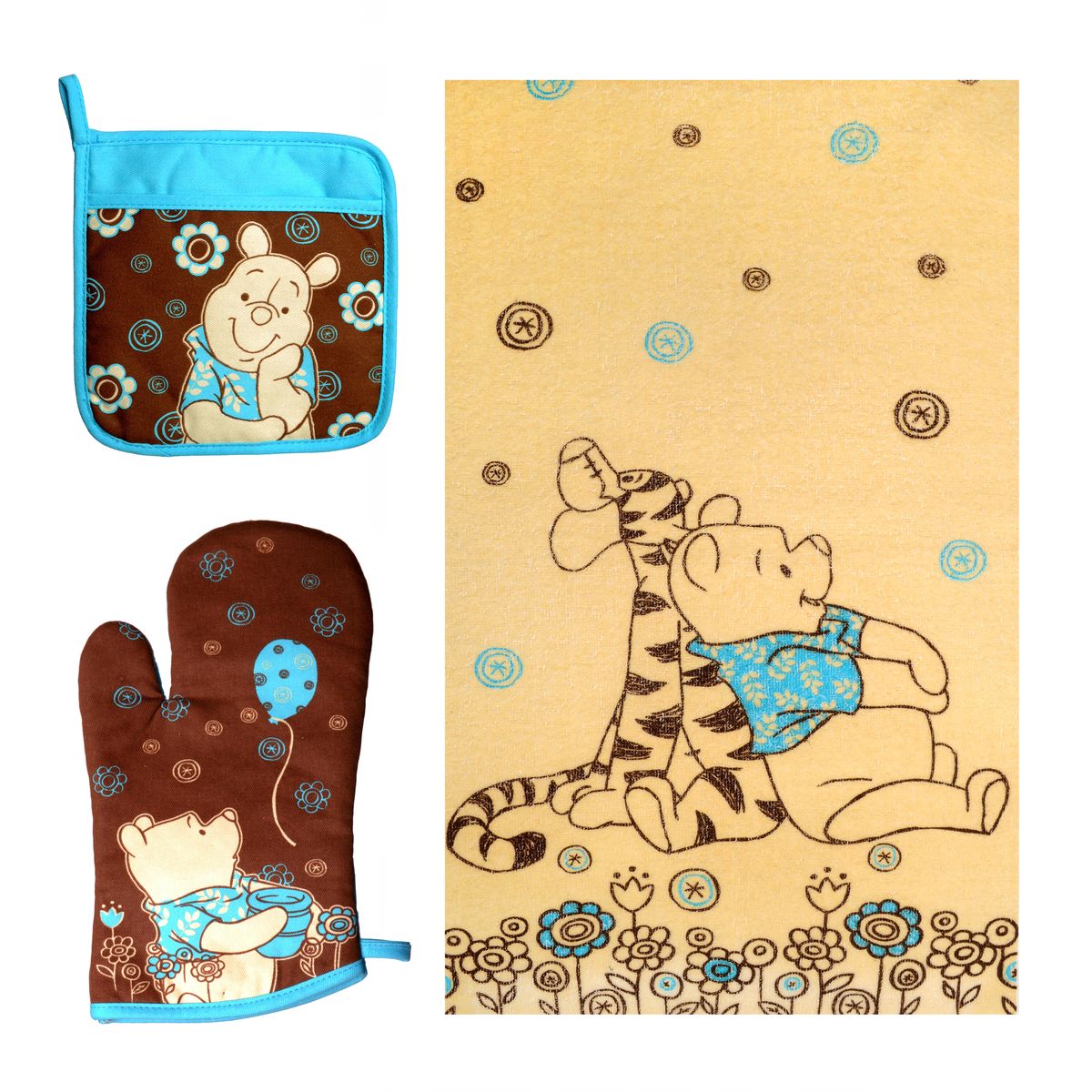 Набор для кухни Disney Winnie The Pooh, 3 предмета65098 Набор для кухни Disney Winnie The Pooh, 3 предмета65098Набор для кухни Disney Winnie The Pooh, выполненный из 100% хлопка, состоит из полотенца, прихватки с карманом, варежки. Предметы набора оформлены изображением Винни Пуха и красивыми узорами. Прихватку и рукавицу можно подвешивать благодаря имеющимся на них петелькам. Такой набор - отличный вариант для практичной и современной молодой хозяйки. Размер полотенца: 37 см х 62 см. Размер прихватки: 18 см х 18 см. Размер варежки: 17 см х 28 см.