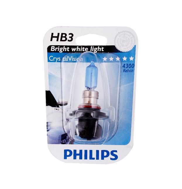 Лампа автомобильная галогенная Philips CrystalVision, для фар, цоколь HB3 (P20d), 12V, 65W9005CVB1 (бл.) Лампа автомобильная галогенная Philips CrystalVision, для фар, цоколь HB3 (P20d), 12V, 65W9005CVB1 (бл.)Автомобильная галогенная лампа Philips CrystalVision произведена из запатентованного кварцевого стекла с УФ-фильтром Philips Quartz Glass. Кварцевое стекло Philips с УФ фильтром в отличие от обычного твердого стекла выдерживает гораздо большее давление смеси газов внутри колбы, что препятствует быстрому испарению вольфрама с нити накаливания. Кварцевое стекло выдерживает большой перепад температур, при попадании влаги на работающую лампу изделие не взрывается и продолжает работать. Лампы Philips CrystalVision имеют мощный белый свет с цветовой температурой 4300К. Разработаны для водителей, которым необходимо яркое освещение на дороге и важен индивидуальный стиль. Автомобильные галогенные лампы Philips удовлетворят все нужды автомобилистов: дальний свет, ближний свет, передние противотуманные фары, передние и боковые указатели поворота, задние указатели поворота, стоп-сигналы, фонари заднего хода, задние противотуманные фонари, освещение номерного знака, задние...