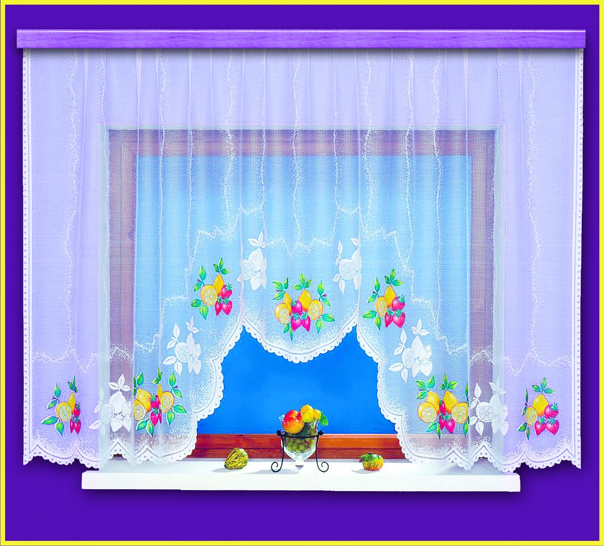 Гардина для кухни Haft Ozdoba Kuchni, цвет: белый, высота 160 см. 99220/16099220/160 Гардина для кухни Haft Ozdoba Kuchni, цвет: белый, высота 160 см. 99220/16099220/160Воздушная гардина Haft Ozdoba Kuchni, изготовленная из полиэстера белого цвета, станет великолепным украшением любого окна. Оригинальный фруктовый рисунок, украшающий нижний край гардины, и нежная ажурная фактура материала привлекут к себе внимание и органично впишутся в интерьер комнаты. В гардину вшита шторная лента. Размер гардины: 160 х 300 см. Текстильная компания Haft имеет богатую историю. Основанная в 1878 году в Польше, эта фирма зарекомендовала себя в качестве одного из лидеров текстильной промышленности в Европе. Еще в начале XX века фабрика Haft производила 90% всех текстильных изделий в своей стране, с годами производство расширялось, накопленный опыт позволял наиболее выгодно использовать развивающиеся технологии. Главный ассортимент компании - это тюль и занавески. Haft предлагает готовые решения для ваших окон, выпуская готовые наборы штор, которые остается только распаковать и повесить. Модельный ряд отличает оригинальный дизайн, высокое...