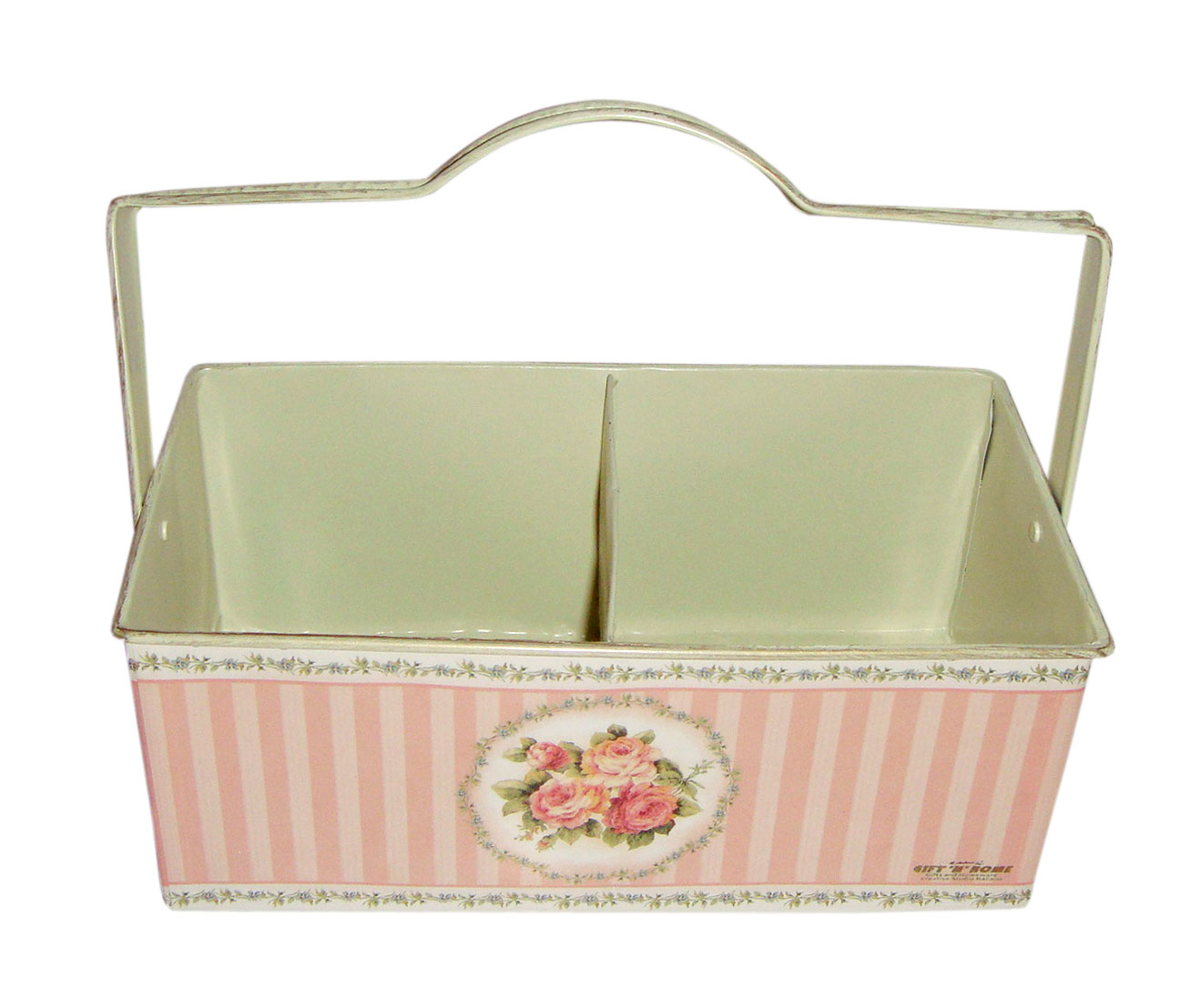 Ящик для хранения GiftnHome Прованс, 2 секции, 25 х 14 х 10 смМЯ-14 ProvenceПрованс Ящик для хранения GiftnHome Прованс, 2 секции, 25 х 14 х 10 смМЯ-14 ProvenceПровансЯщик для хранения GiftnHome Прованс - прекрасное решение для декора дома или дачи. Изготовлен из жести и оформлен изысканным цветочным рисунком в винтажном стиле. Декор выполнен в технике декупаж. Содержит 2 секции для хранения различных бытовых принадлежностей, аксессуаров для шитья и других мелочей. Подойдет в качестве кашпо для цветов. Ручка предназначена для комфортной переноски. Изделие предназначено для интерьерного оформления жилого помещения. Оно прекрасно дополнит интерьер и добавит в обычную обстановку нотки романтики и изящества.