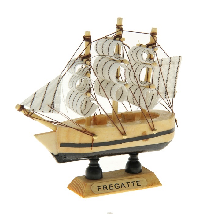 Корабль сувенирный Fregatte, длина 10 см. 805886805886 Корабль сувенирный Fregatte, длина 10 см. 805886805886Сувенирный корабль Fregatte, изготовленный из дерева и текстиля, это великолепный элемент декора рабочей зоны в офисе или кабинете. Корабль с парусами помещен на деревянную подставку. Время идет, и мы становимся свидетелями развития технического прогресса, новых учений и практик. Но одно не подвластно времени - это любовь человека к морю и кораблям. Сувенирный корабль наполнен историей и силой океанских вод. Данная модель кораблика станет отличным подарком для всех любителей морей, поклонников историй о покорении океанов и неизведанных земель. Модель корабля - подарок со смыслом. Издавна на Руси считалось, что корабли приносят удачу и везение. Поэтому их изображения, фигурки и точные копии всегда присутствовали в помещениях. Удивите себя и своих близких необычным презентом.