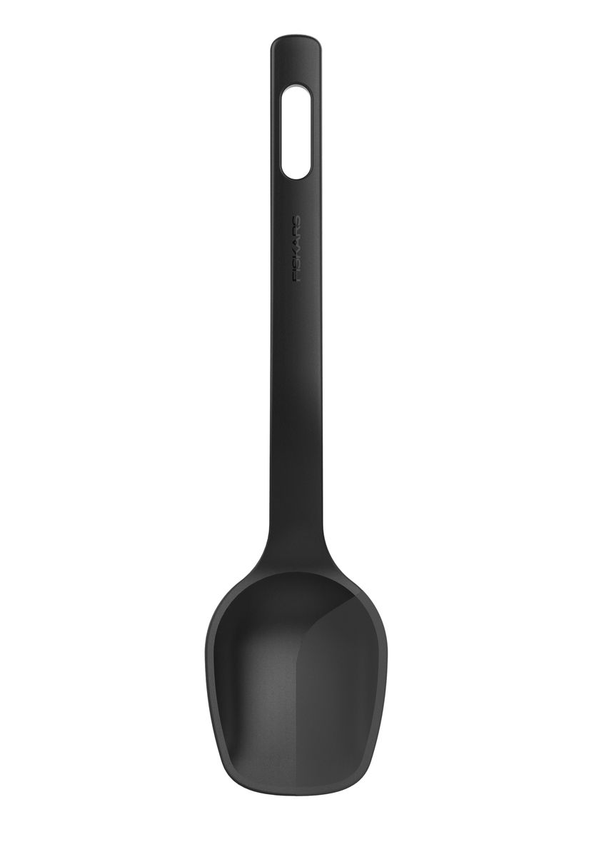 Ложка Fiskars Functional Form, цвет: черный, длина 29 см1014435 Ложка Fiskars Functional Form, цвет: черный, длина 29 см1014435Большая ложка Fiskars Functional Form изготовлена из жаропрочного пластика, который не царапает покрытие кастрюль и сковородок. Такая ложка идеально подходит для приготовления пищи и сервировки. Ручка изделия оснащена отверстием для подвешивания на крючок. Можно мыть в посудомоечной машине. Длина ложки: 29 см. Размер рабочей поверхности: 8,5 см х 6,5 см.