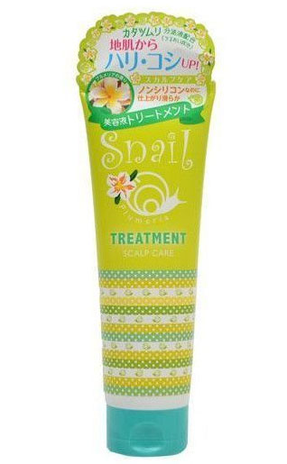 Sun Smile Бессиликоновый бальзам для волос и кожи головы Living Essences с экстрактом улитки и целебными травами Питание от корней 250мл24989 Sun Smile Бессиликоновый бальзам для волос и кожи головы Living Essences с экстрактом улитки и целебными травами Питание от корней 250мл24989Безсиликоновый бальзам для волос и кожи головы с экстрактом улитки и целебными травами - Питание от корней Living Essencesот Sun Smile обеспечит полноценный уход Вашим волосам и коже головы! Бальзам не содержит в составе силикона, что гарантирует естественную красоту и здоровье волосам. Экстракт улитки - обладает мощным восстанавливающим эффектом, разглаживает структуру волоса, укрепляет волосяные луковицы, стимулирует рост здоровых волос. Коллаген и эластин - увлажняют кожу головы, придают волосам легкий объем и зеркальный блеск. Экстракты отборных трав - защищают волосы, снимают раздражение с кожи, предотвращают появление перхоти. Бальзам окутает Ваши волосы нежным ароматом цветов плумерии.