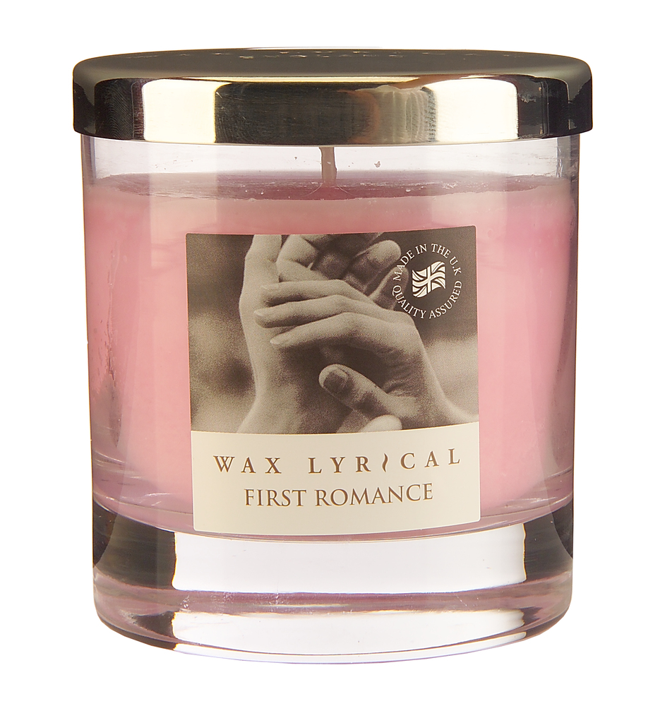 Wax Lyrical Первая любовь ароматическая свеча в стекле средняя, 50 часовUP210DF Wax Lyrical Первая любовь ароматическая свеча в стекле средняя, 50 часовUP210DFНастраивающий на романтический лад аромат жасмина и цветущего миндаля