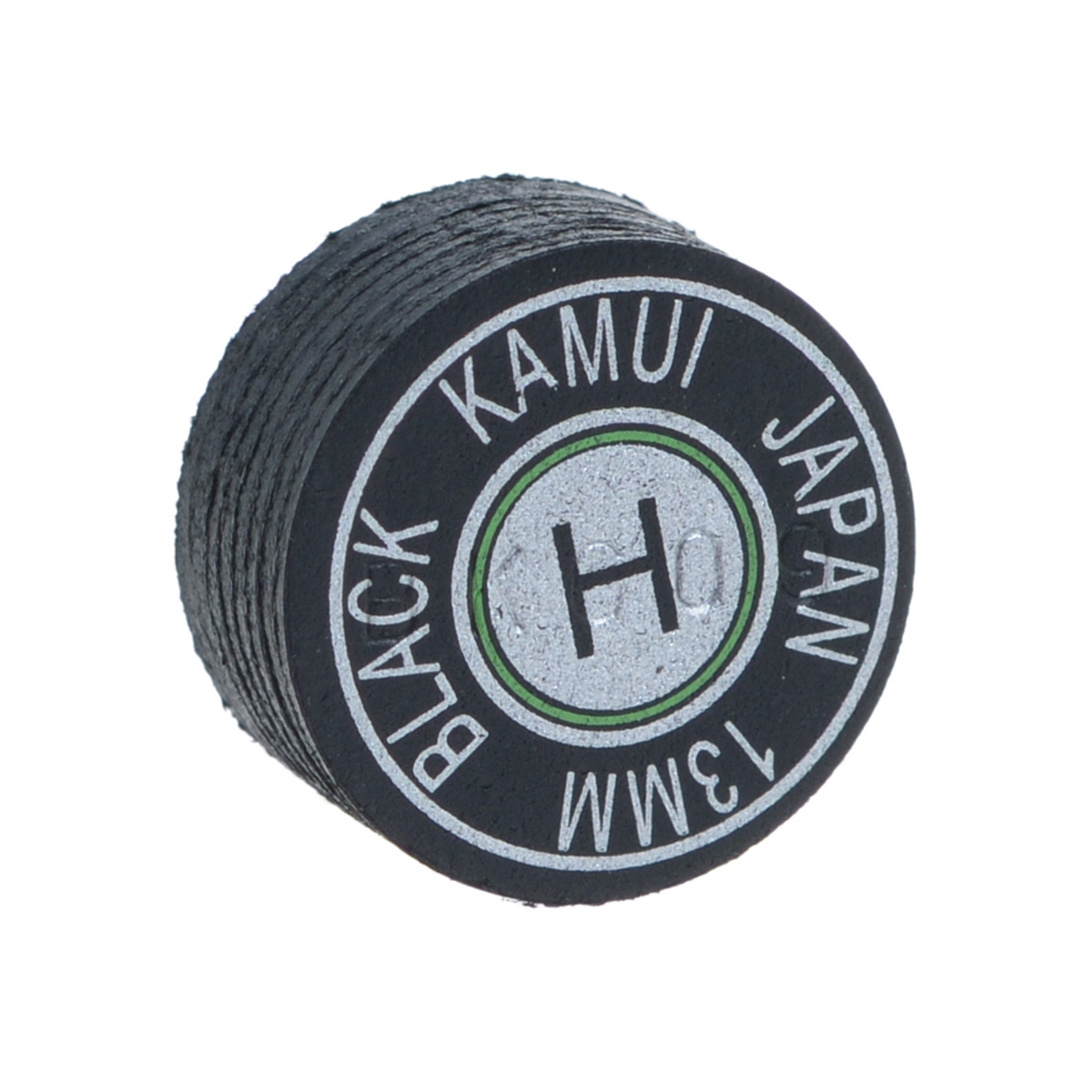 Наклейка для кия Kamui Black, жесткая, 13 мм332515-2800 Наклейка для кия Kamui Black, жесткая, 13 мм332515-2800Почему игроки выбирают наклейки KAMUI:Повышенная устойчивость к влажности. Кожа для наклеек KAMUI проходит этап растительного дубления. Это позволяет сделать кожу более эластичной и прочной по сравнению, например, с кожей, которая прошла этап хромового дубления. Тем не менее, после растительного дубления кожа имеет тенденцию поглощать влагу, которая уменьшает как прочность, так и эластичность кожи. Именно поэтому KAMUI проводит дополнительный, специальный, этап дубления кожи, после которого кожа сохраняет прочность и эластичность. Как результат - наклейки KAMUI не изменяют своих игровых свойств даже в средах с повышенной влажностью.Уменьшение эффекта грибной шляпки. Появление у наклейки формы грибной шляпки связано с отсутствием достаточной прочности у наклейки при ударе по шарам. Эта шляпка не позволит игроку сделать точный, аккуратный удар. Во время дубления кожи для наклеек KAMUI процесс останавливается именно в тот момент, когда кожа имеет наибольшую прочность и устойчивость к образованию грибной шляпки.Стабильность. При выборе наклейки для кия очень важна ее стабильность на всем протяжении ее использования. Трудно играть, когда игровые характеристики новой наклейки отличаются от предыдущей, к которой вы уже привыкли. KAMUI направляет большие усилия на улучшение традиционного метода контроля качества. Имея большую базу данных по тестам и разработкам, KAMUI удалось создать лучший контроль качества среди всех производителей бильярдных наклеек. Это позволяет производить наклейки KAMUI, которые абсолютно не отличаются друг от друга - т.е. установив очередную наклейку KAMUI вместо отработавшей, вы не заметите разницы.Контроль качества кожи для наклеек KAMUI. Качество и надежность является важным моментом при производстве высококлассных бильярдных наклеек. KAMUI ввел новый специальный метод проверки кожи на ее структуру и реакцию на растительное дубление. KAMUI работает над привлечением новых и традиционных технологий, поиском талантливых мастеров кожевенников. Все это помогает улучшать качество производства кожи для бильярдных наклеек KAMUI.Диаметр наклейки: 13 мм.Жесткость: жесткая.Количество слоев: 9.