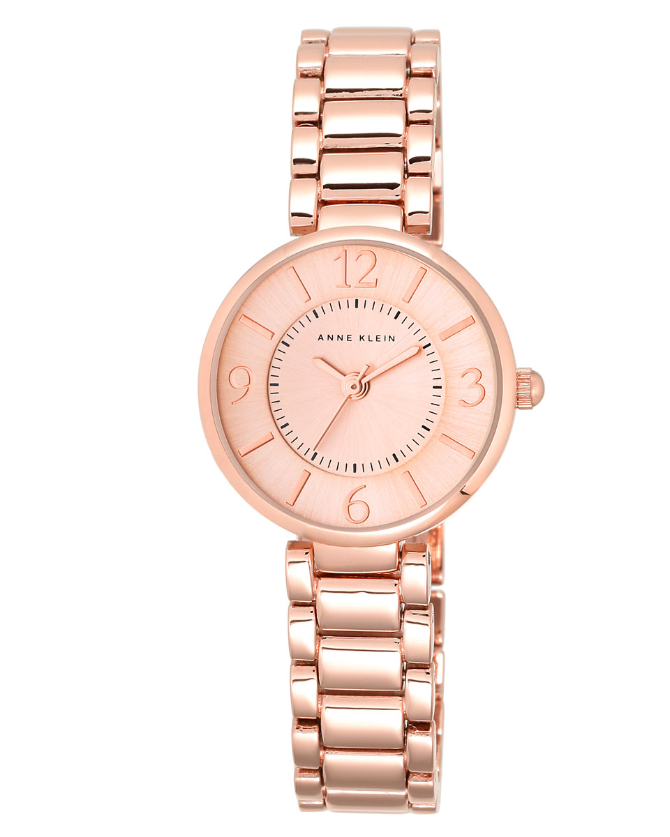 Часы наручные женские Anne Klein DAILY, цвет: золотистый. 1870RGRG1870RGRG Часы наручные женские Anne Klein DAILY, цвет: золотистый. 1870RGRG1870RGRGЭлегантные женские часы Anne Klein DAILY выполнены из нержавеющей стали с PVD покрытием, минерального стекла. Циферблат изделия дополнен символикой бренда. Часы оснащены кварцевым механизмом с тремя стрелками, полированным корпусом, устойчивым к царапинам минеральным стеклом, степенью влагозащиты 3atm. Изделие дополнено металлическим браслетом с вставкой с складным замком, состоящим из двух элементов с возможностью регулировать длину браслета. Часы поставляются в фирменной упаковке. Стильные часы Anne Klein DAILY подчеркнут изящество женской руки и отменное чувство стиля их обладательницы.